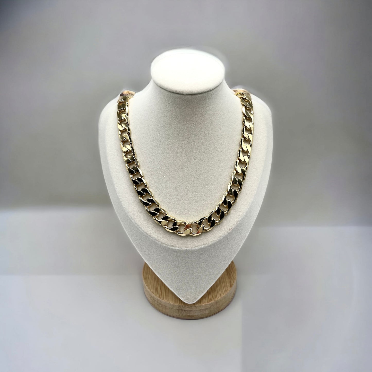 Cadena Choker